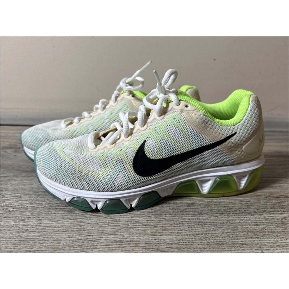 Nike Air Max Tailwind 7 in Volt Green Size 8.5 Medium Width Fit.